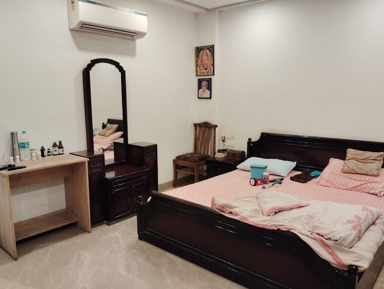 Bedroom, greater kailash ii 4 Bedroom 2450 Sq.Ft. Builder Floor In Greater Kailash ii Delhi 9251180