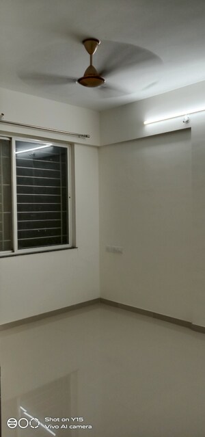 Room in 1 BHK Apartment at Pristine Greens, Moshi – for Rent