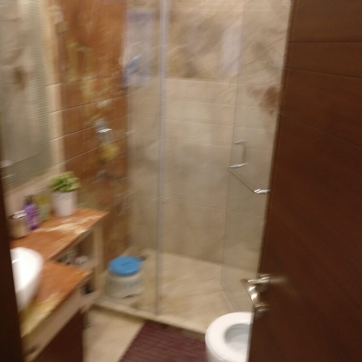Bathroom, greater kailash i 3 Bedroom 1900 Sq.Ft. Builder Floor In Greater Kailash I Delhi 9251188