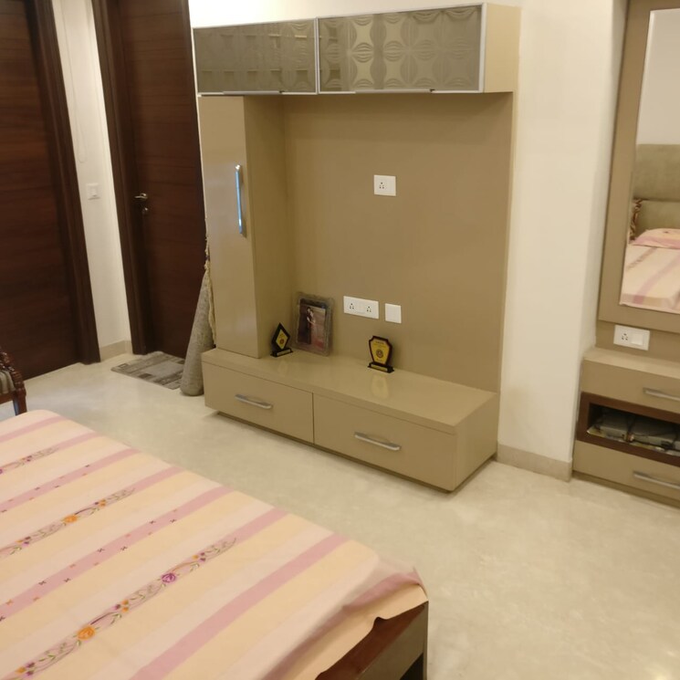Bedroom, greater kailash i 3 Bedroom 1900 Sq.Ft. Builder Floor In Greater Kailash I Delhi 9251188