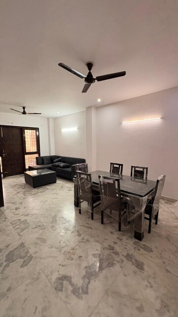Gym in 2 BHK Builder Floor at Sector 51 – for Rent