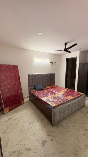 Bedroom in 2 BHK Builder Floor at Sector 51 – for Rent