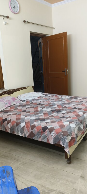 Bedroom in 1 BHK Villa at RWA Apartments Sector 52, Sector 52 – for Rent