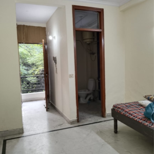 Building Lobby in 2 BHK Builder Floor at Malviya Nagar – for Rent