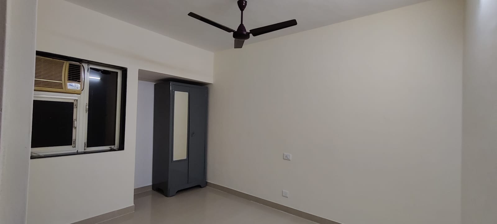 1 BHK + Extra Room Apartment For Rent in JVM Pearl
