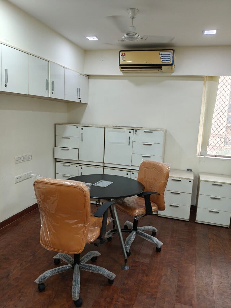 Team Area, kanakia-wall-street Commercial Office Space 9800 Sq.Ft. In Andheri East Mumbai 9251249