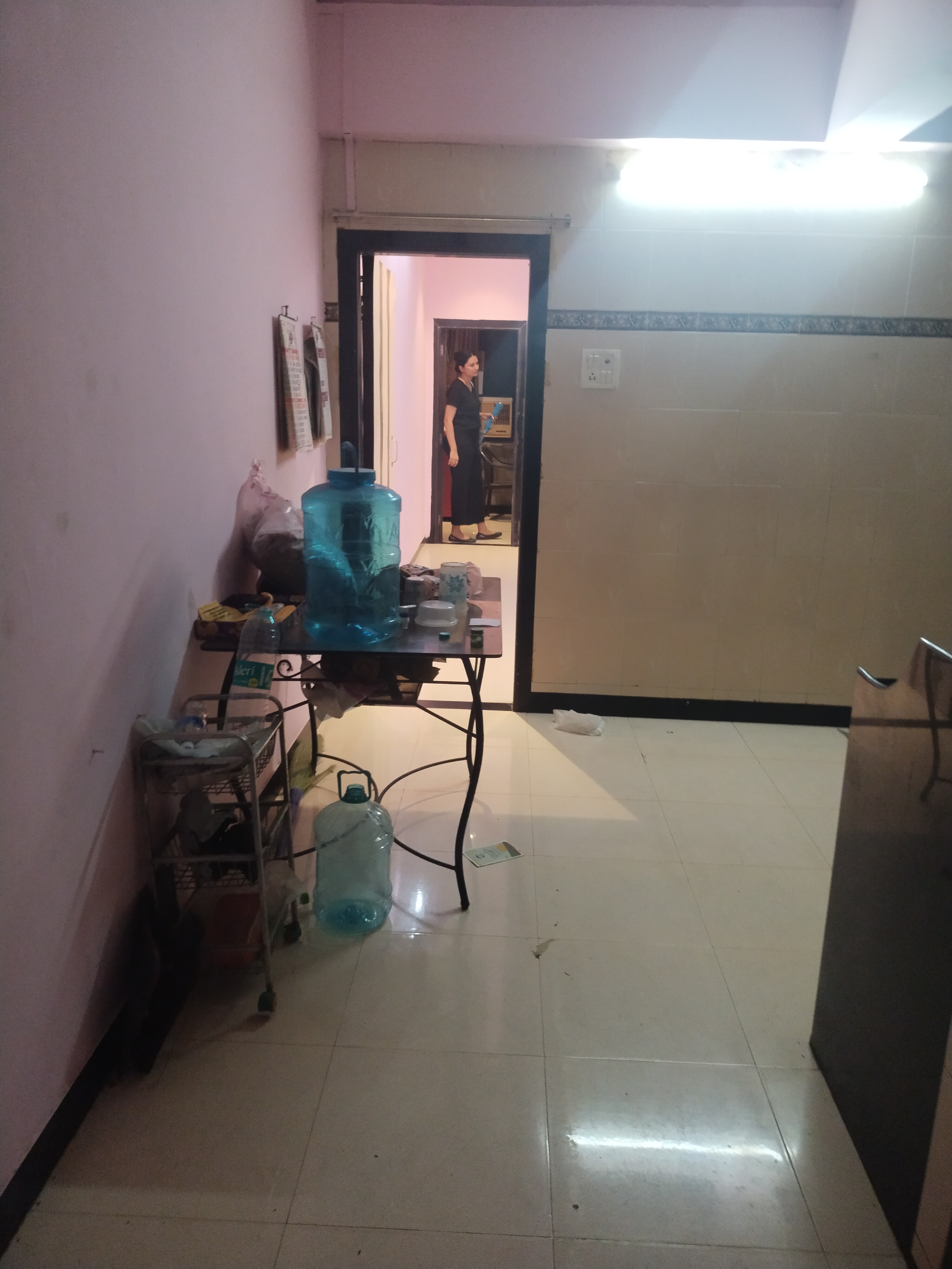 1 BHK + Study Room Apartment For Rent in Naaz Hotel Near Finix Mol