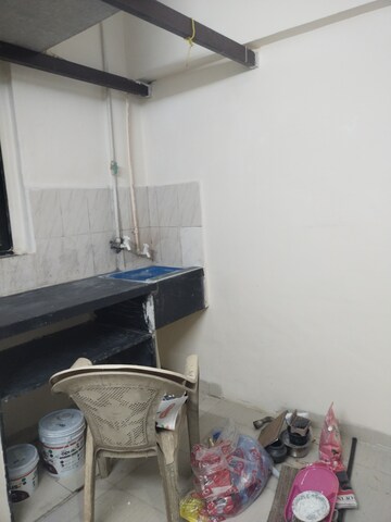 Furnished Amenities in 1 RK Apartment at Kurla West – for Rent