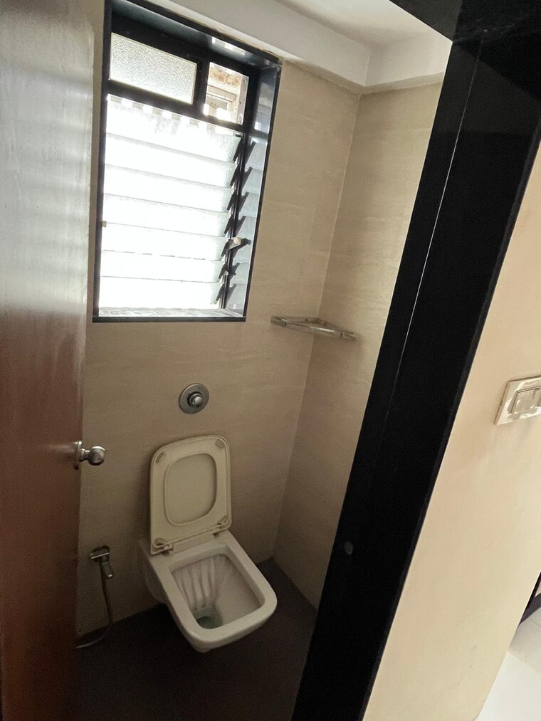 Bathroom, chembur 1 Bedroom 450 Sq.Ft. Apartment In Chembur Mumbai 9251282