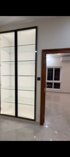 Room in 3 BHK Apartment at City Center Banjara Hills, Banjara Hills – for Rent