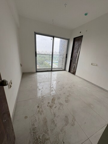 Room in 3 BHK Apartment at Hubtown Rising City, Ghatkopar East – for Sale