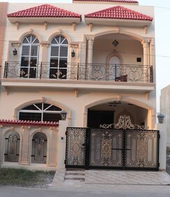 6 BHK + Pooja Room,Servant Room,Study Room,Extra Room Independent House For Sale in 500 Gaj Independent House