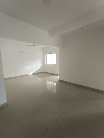 Room in 2 BHK Apartment at Accel CF, Cunningham Road – for Rent