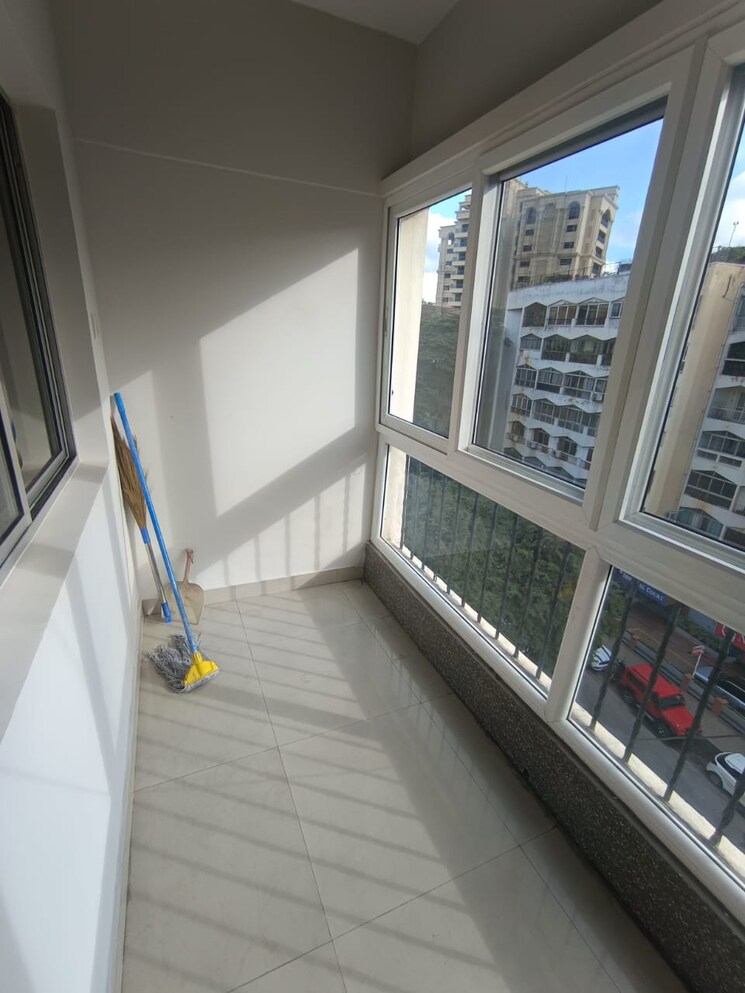 Balcony, accel-cf 2 Bedroom 1580 Sq.Ft. Apartment In Cunningham Road Bangalore 9251344