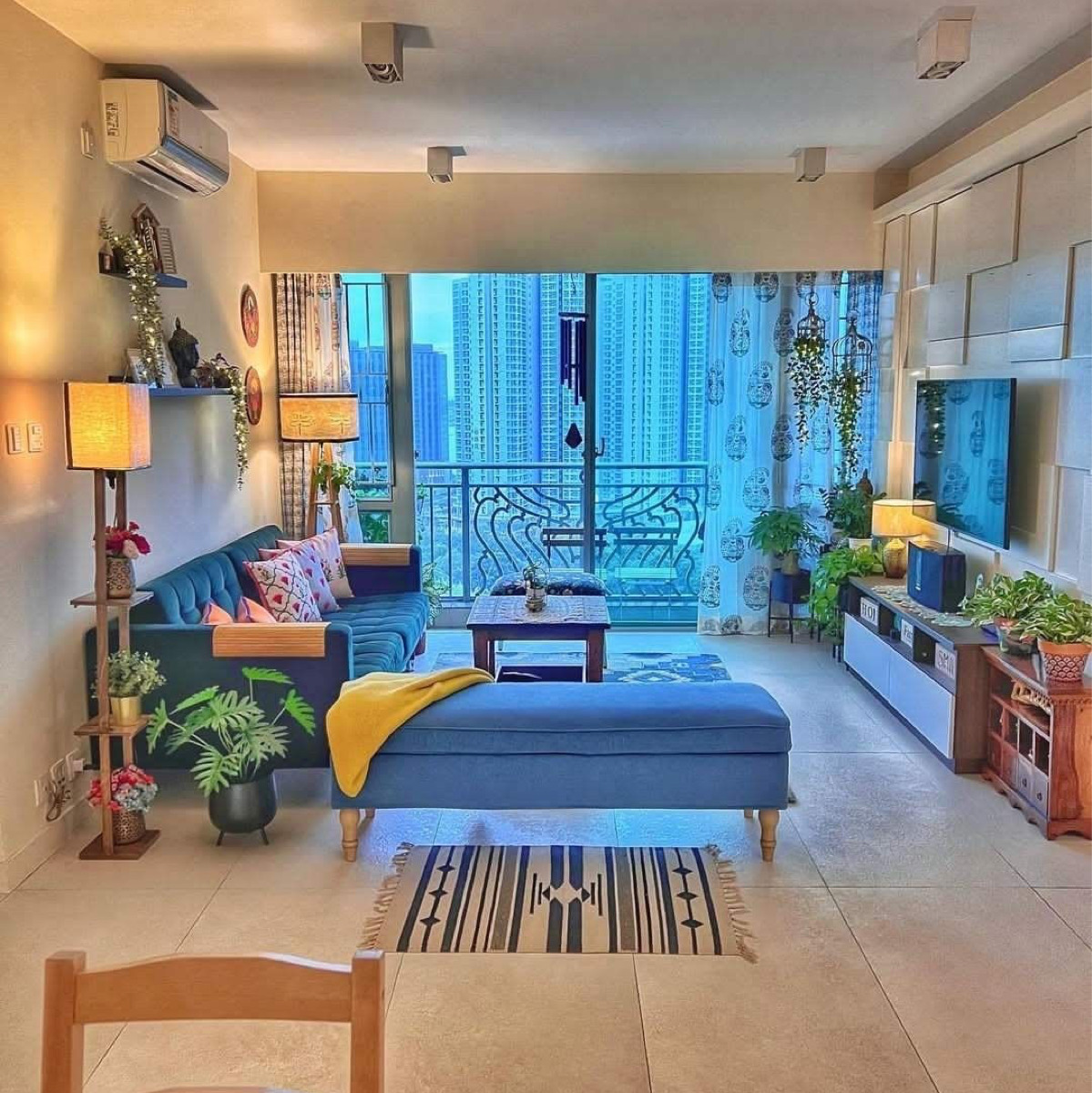 2 BHK + Pooja Room Apartment For Rent in Divine Heights Bandra West