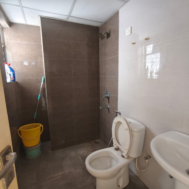 Bathroom, sunland-residency 2 Bedroom 1000 Sq.Ft. Apartment In Bablatala Kolkata 9251345