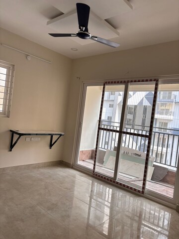 Room in 2.5 BHK Apartment at Candeur 40, Miyapur – for Rent