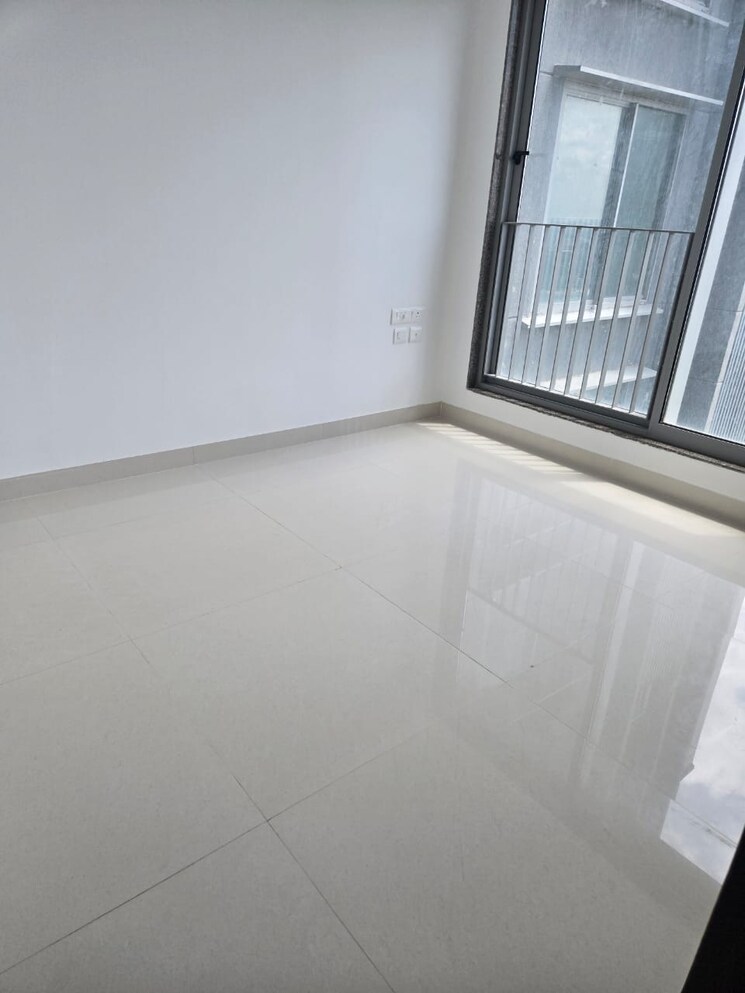 Room, sunteck-city-avenue-4 2.5 Bedroom 644 Sq.Ft. Apartment In Goregaon West Mumbai 9251363