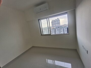 Room in 1 BHK Apartment at Omkar Signet, Malad East – for Rent