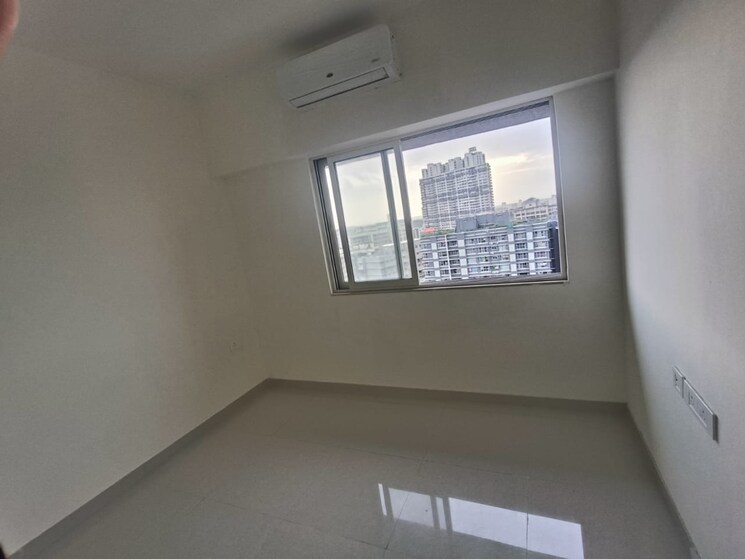 Room, omkar-signet 1 Bedroom 333 Sq.Ft. Apartment In Malad East Mumbai 9251386