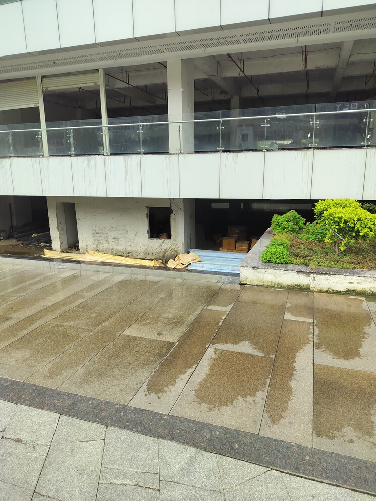 Balcony, amrapali-leisure-valley Commercial Shop 390 Sq.Ft. In Tech Zone 4 Greater Noida Greater Noida 9251413