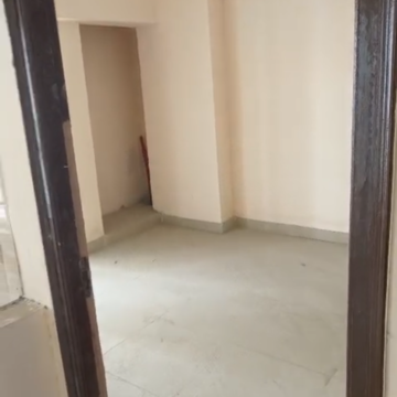 Room in 1 BHK Apartment at Amrapali Dream Valley, Amrapali Dream Valley – for Rent