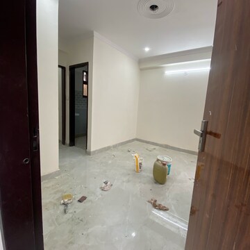 Room in 1 BHK Builder Floor at Chattarpur – for Rent