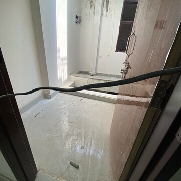Bathroom in 1 BHK Builder Floor at Chattarpur – for Rent