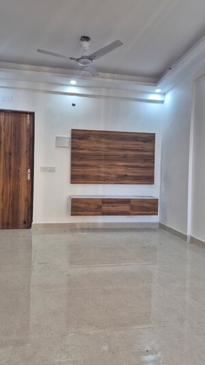 2 BHK Apartment For Rent in Signature Global Prime, Sector 63a