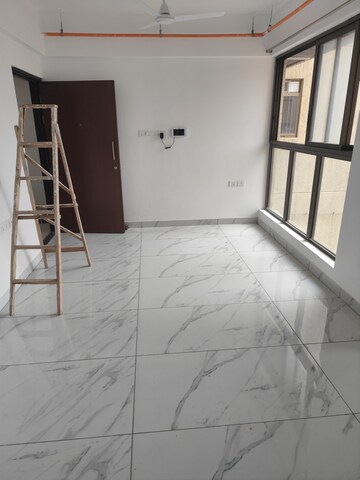 Room in 1 BHK Apartment at Raymond Ten X Habitat, Pokhran Road No Two – for Rent