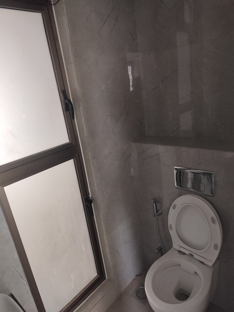 Bathroom, raymond-ten-x-habitat 1 Bedroom 418 Sq.Ft. Apartment In Pokhran Road No Two Thane 9251498