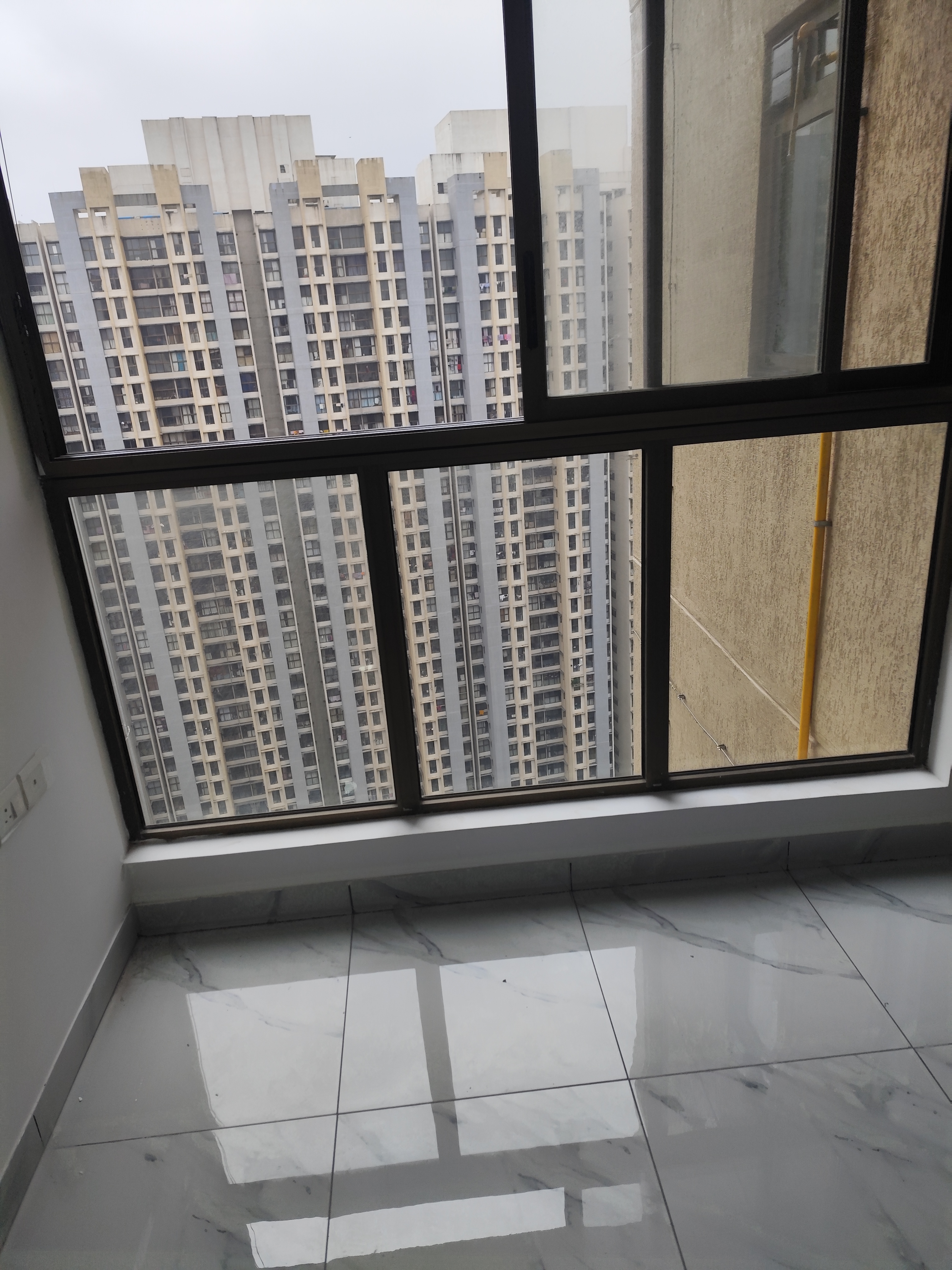 1 BHK Apartment For Rent in Raymond Ten X Habitat