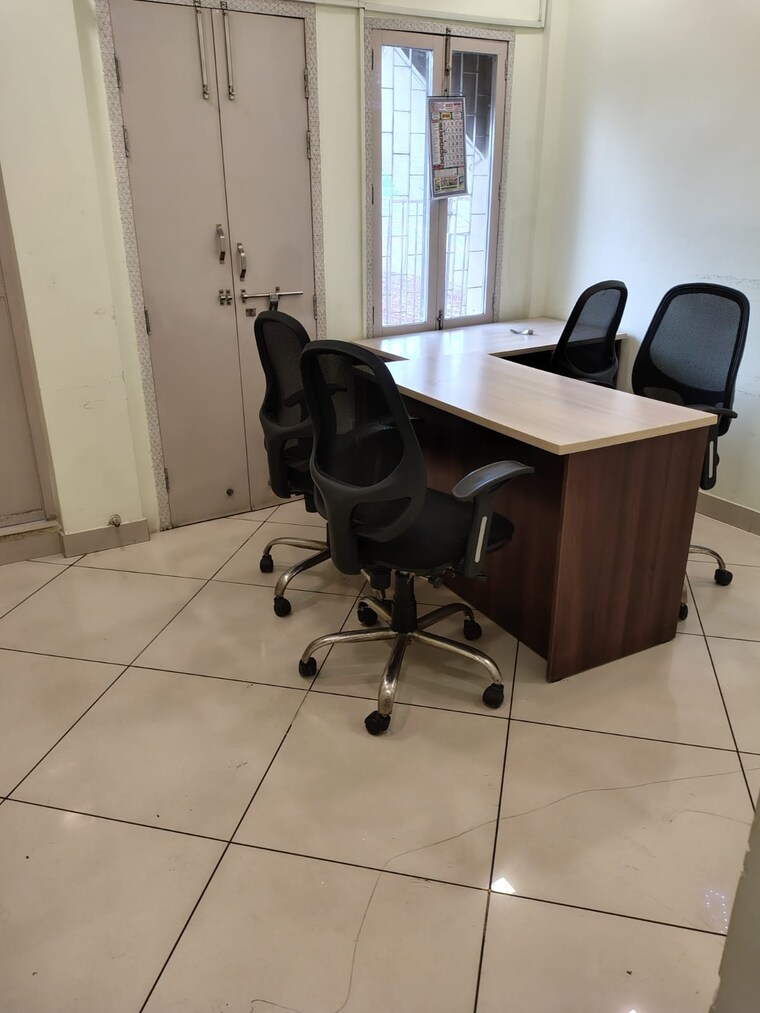 Team Area, green park extension Commercial Office Space 1250 Sq.Ft. In Green Park Extension Delhi 9251501