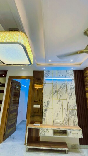 3 BHK Builder Floor For Rent in Uttam Nagar