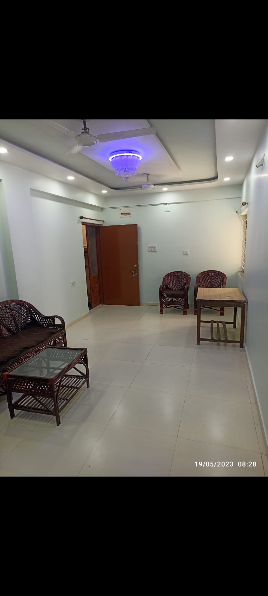 2 BHK + Pooja Room Apartment For Rent in B Desai Anand Crystal