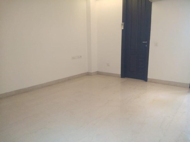 Room, green park 3 Bedroom 200 Sq.Yd. Builder Floor In Green Park Delhi 9251507