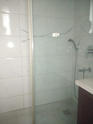 Bathroom in 3 BHK Builder Floor at Green Park – for Rent