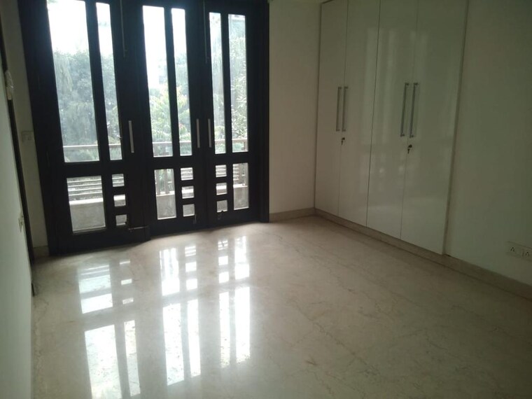 Room, green park 3 Bedroom 200 Sq.Yd. Builder Floor In Green Park Delhi 9251507