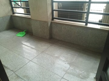 Balcony in 3 BHK Builder Floor at Green Park – for Rent