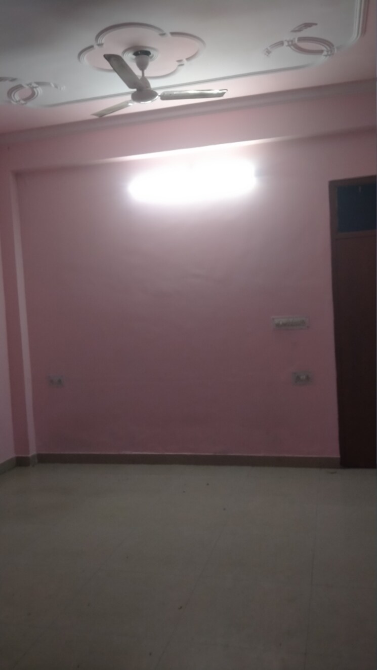 Room, gomti nagar 3 Bedroom 1777 Sq.Ft. Apartment In Gomti Nagar Lucknow 9251512