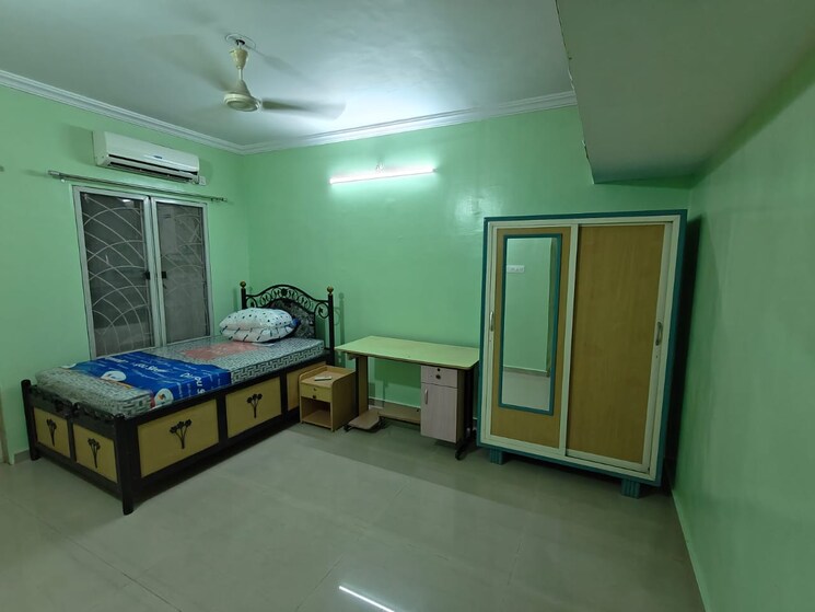 Bedroom, koregaon park 1 Bedroom 550 Sq.Ft. Apartment In Koregaon Park Pune 9251544
