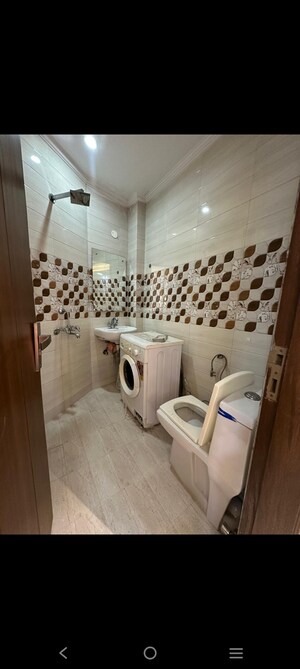 Team Area in 2 BHK Builder Floor at Saket – for Rent