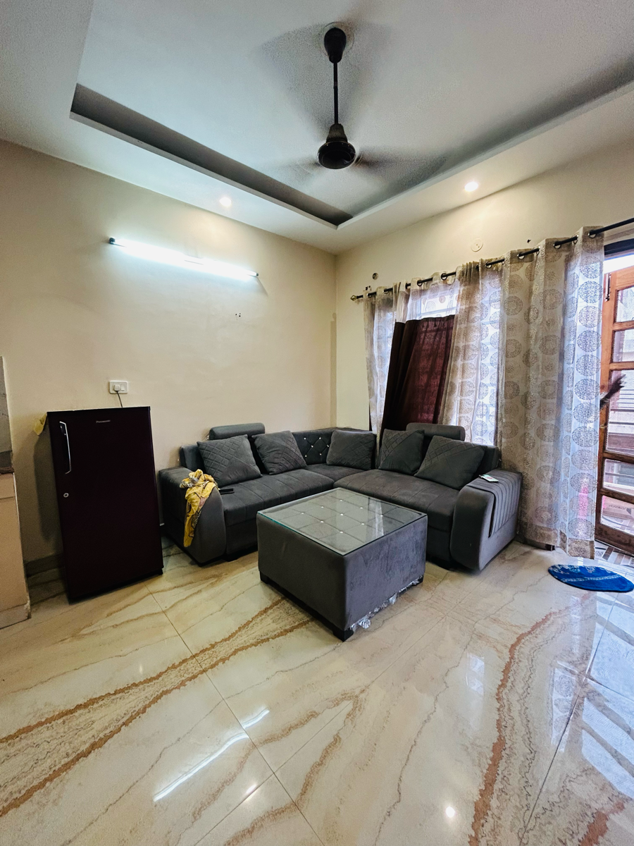 1 BHK + Pooja Room,Study Room Apartment For Rent in Kharar Road