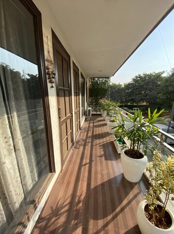 Balcony in 3 BHK Builder Floor at Sector 57 – for Rent
