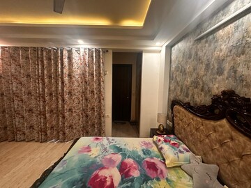 Bedroom in 3 BHK Builder Floor at Sector 57 – for Rent