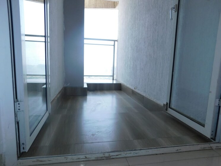 Balcony, omkar-veda-exclusive 3 Bedroom 1500 Sq.Ft. Apartment In Parel Mumbai 9251575