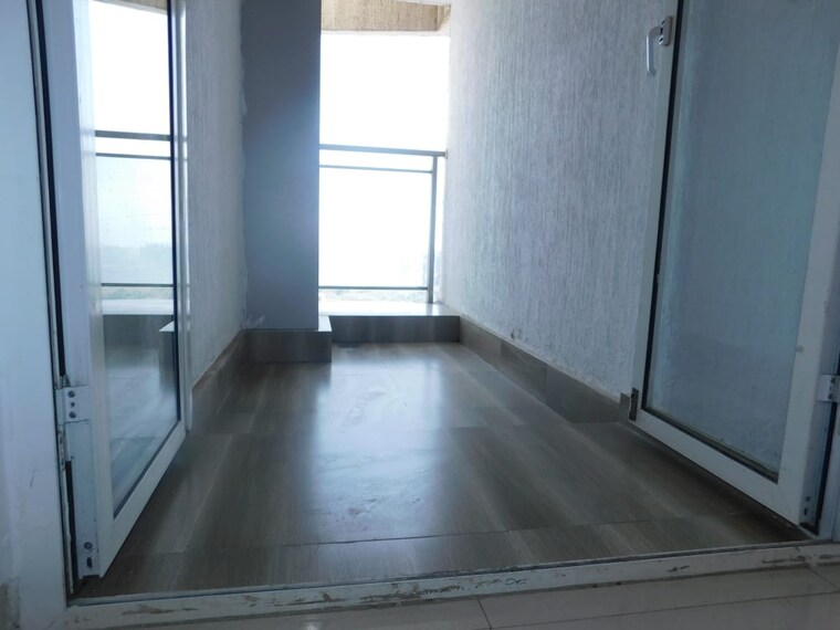 Balcony, omkar-veda-exclusive 3 Bedroom 1500 Sq.Ft. Apartment In Parel Mumbai 9251575