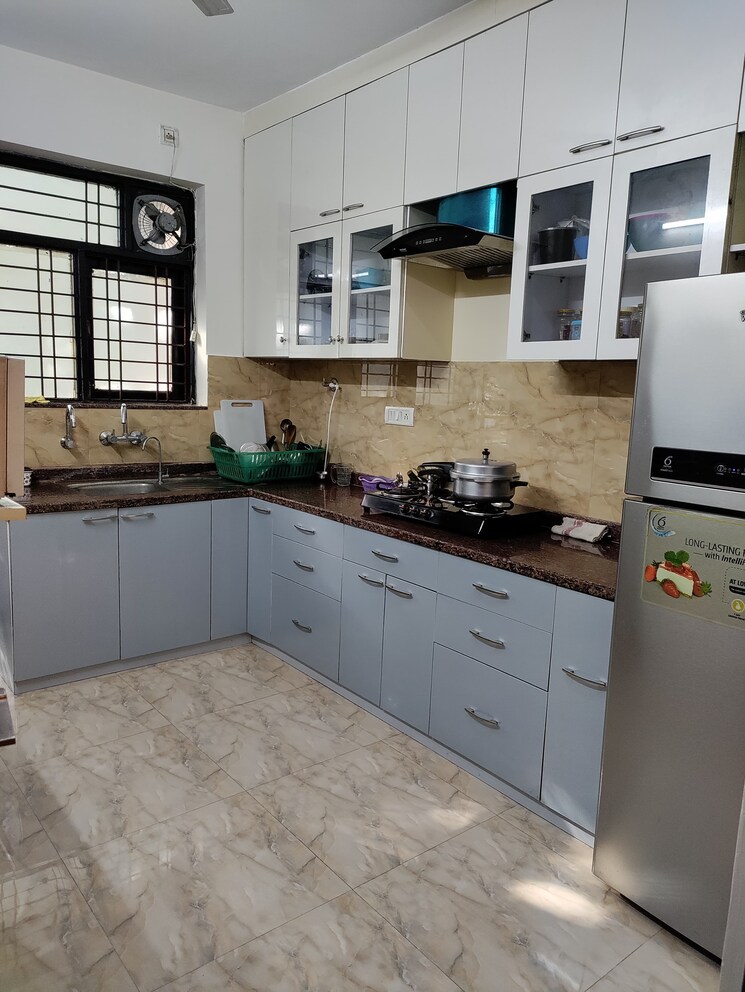 Kitchen, dlf-regency-park-ii 3 Bedroom 1777 Sq.Ft. Apartment In Sector 27 Gurgaon 9251633