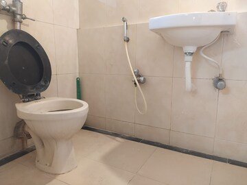 Attached Bathroom in 2 BHK Apartment at Panch Leela, Powai – for Rent