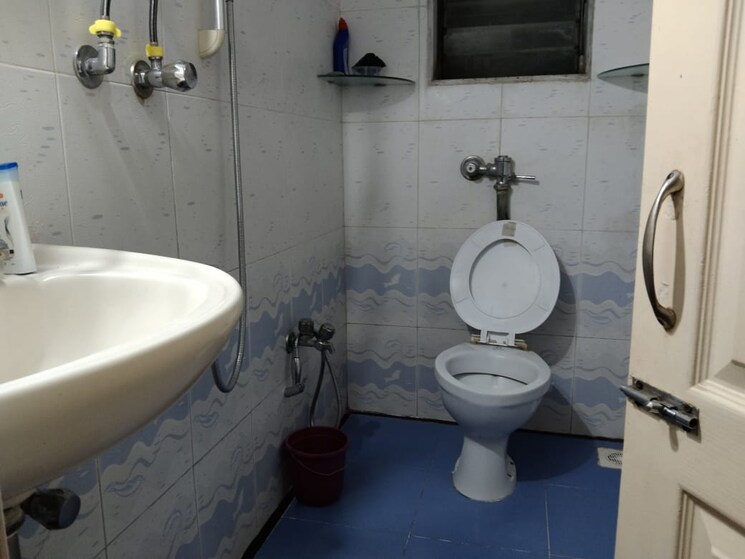 Bathroom, panch-mahal 2 Bedroom 915 Sq.Ft. Apartment In Powai Mumbai 9251655